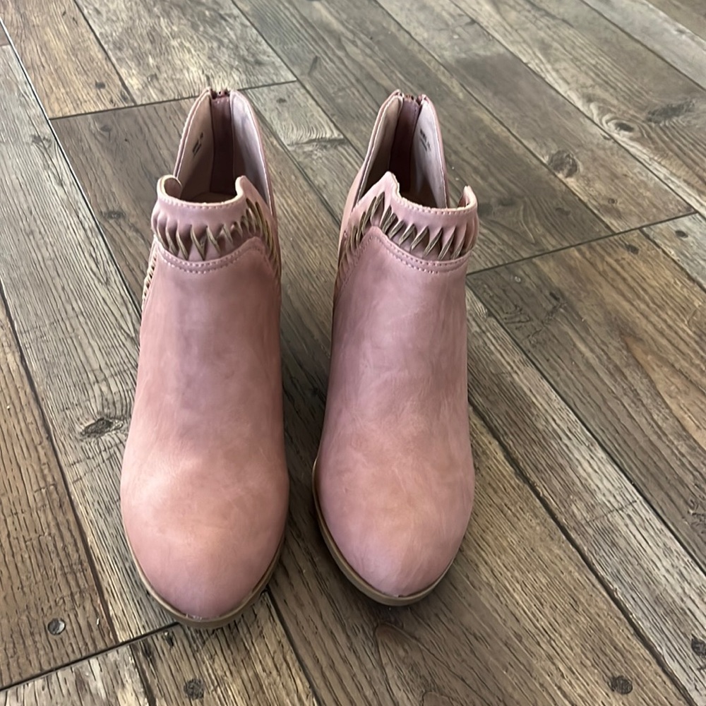 Dolce Vita booties